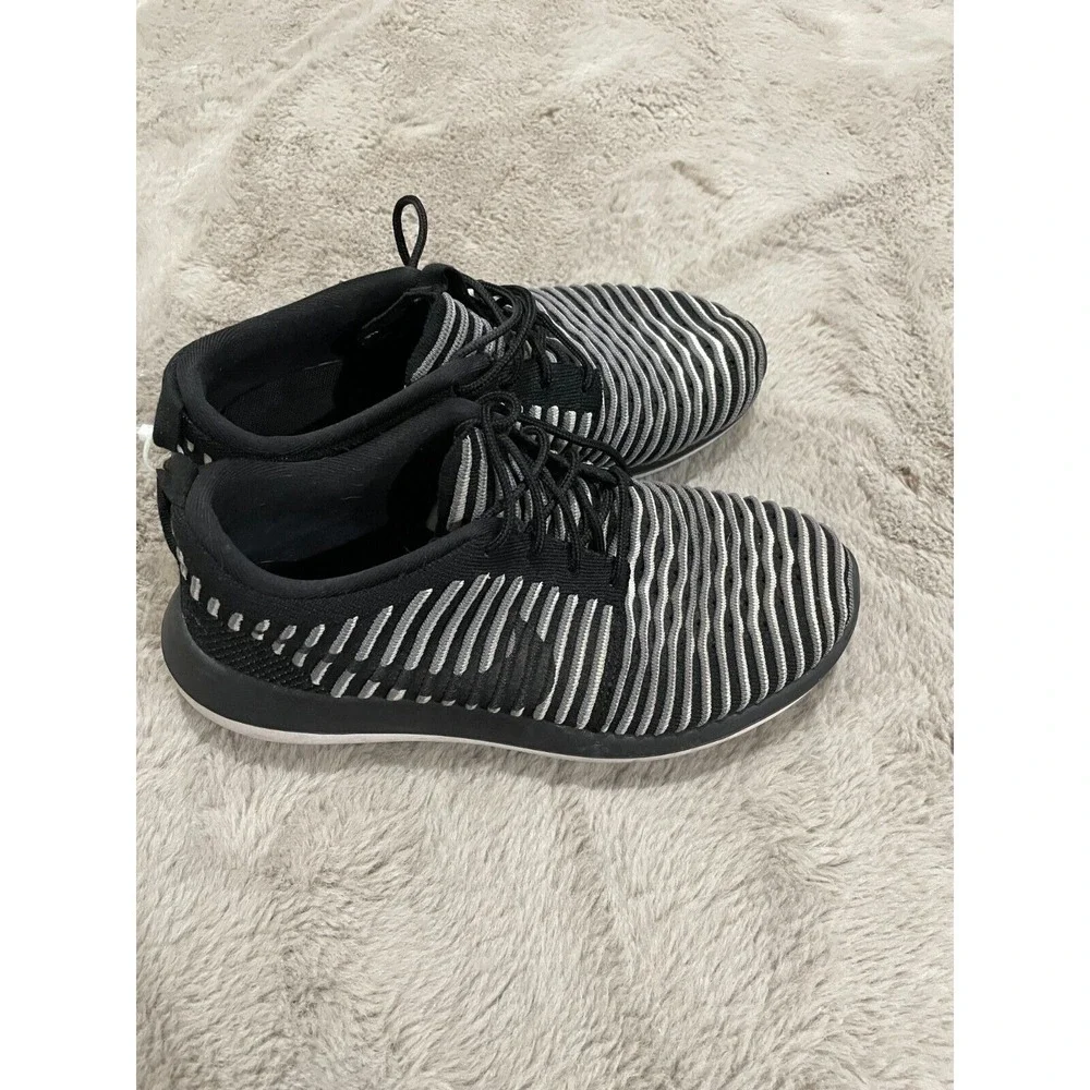 Nike Free RN Flyknit 2017 Black Gray Striped Running Shoes Women's 8 #844929-001